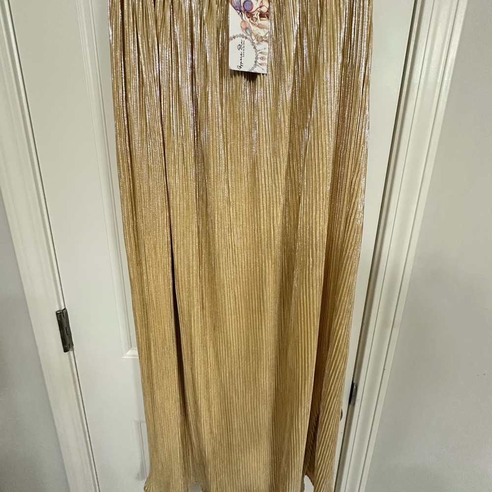 Chic Gold A-Line Skirt